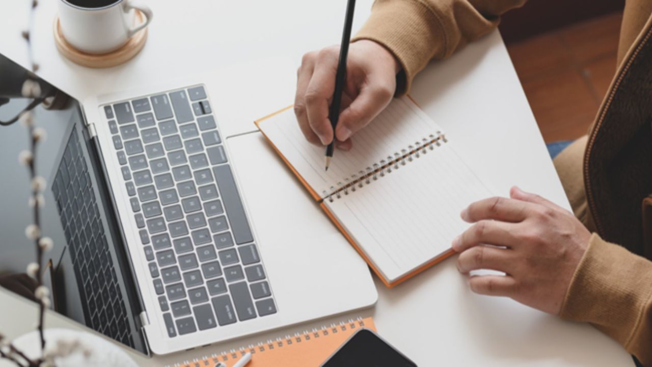 Learn How to Advance Your Career Through Online Training