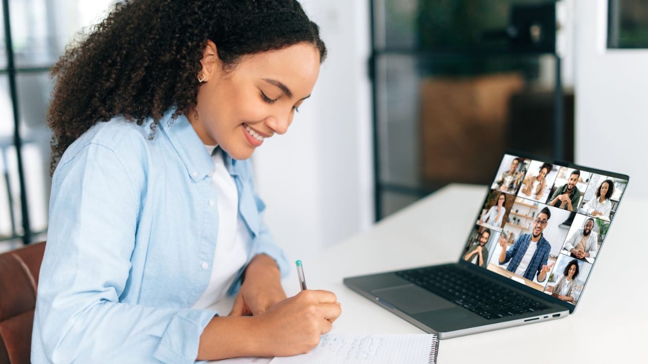 Learn How to Advance Your Career Through Online Training