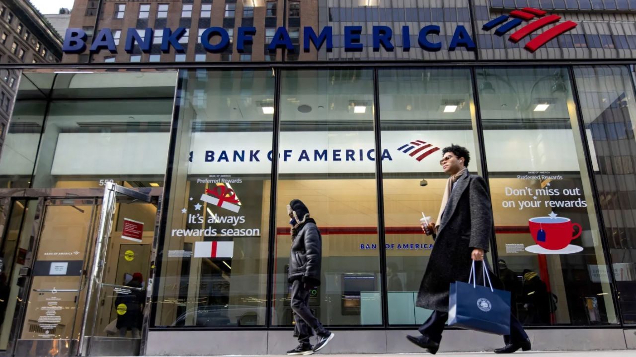 How to Apply for the Bank of America Travel Rewards Credit Card: Rates, Features, and Smarter Comparisons